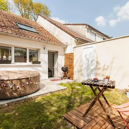 La Bulle Barbecue Netflix - Paris Orly Apartment